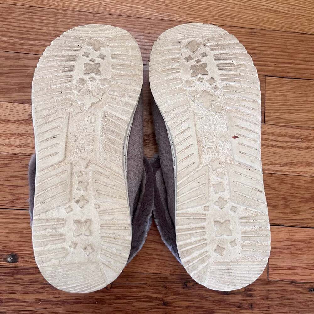 Hey Dude Wendy Fur Lined Boots Booties Shoes Women's Size 6 Comfort Slip On - Picture 10 of 10